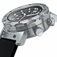 UTS 4000M GMT side profile